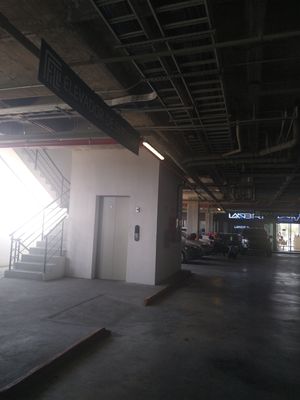 LOCAL COMERCIAL EN RENTA ZONA CUMBRES