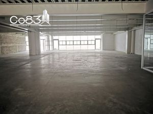 Renta - Local - Calzada de los Jinetes - 382m2 -Piso 2