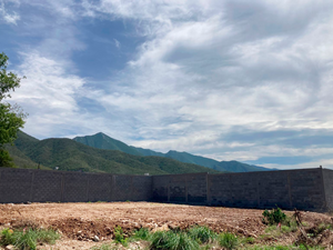 Terreno en venta en Los Cavazos, Santiago, Carretera Nacional