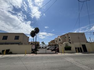 RENTA DE CASA EN LAS PLAZAS