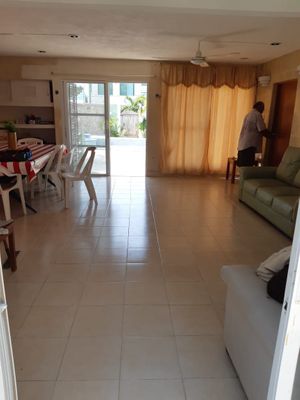 SE VENDE EXCELENTE CASA EN CHUBURNA PUERTO