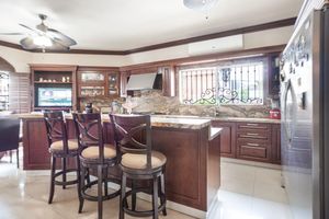 Casa en venta en Contry La Silla en Guadalupe