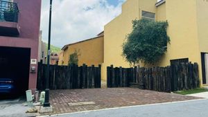 Terreno residencial en venta en Rincón de Ahuehuetes en Monterrey