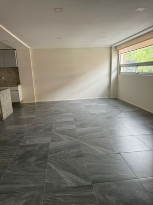 Departamento en venta en Lomas de Tecamachalco en Estado de México