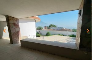 Casa en venta en Valle de San Ángel en San Pedro Garza García