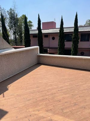 SE VENDE CASA EN PASEOS DEL BOSQUE