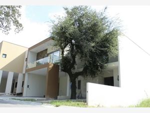 Casa en Venta en La Joya Privada Residencial Monterrey