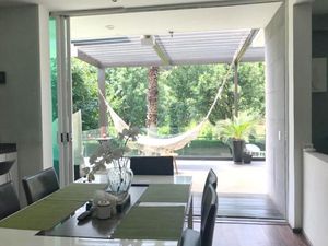 Casa en Venta en Condominio en Bosques de las Palmas, Interlomas