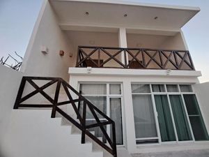 SE VENDE PRECIOSA CASA EN CHICXULUB PUERTO MUY CERCA DE LA PLAYA