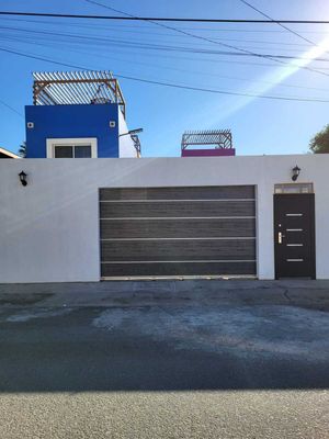 OPORTUNIDAD DE INVERSIÓN 3 Casas  en Venta  Playa Rosarito