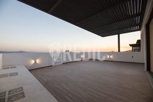 MODERNA CASA EN VENTA EN NUEVO REFUGIO CON ROOF