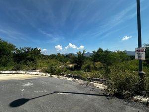 Terreno en VENTA Fracc Manantial del Vergel, Carretera Nacional Santiago N.L.