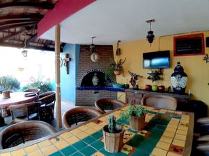 Casa en venta en Lomas de Guevara en Guadalajara de 4 recs