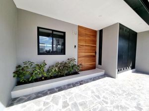 En venta casa inteligente con arquitectura contemporánea en Valle Imperial Zapop