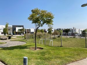 Terreno habitacional en venta en coto de Valle Imperial Zapopan Jal