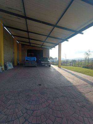 Terreno en venta en el ejido Cuescomatitlan en Tlajomulco