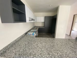 Casa a estrenar en venta en coto en Valle Imperial en Zapopan