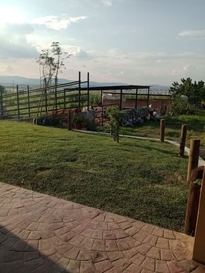 Terreno en venta en el ejido Cuescomatitlan en Tlajomulco