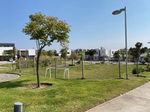 Terreno habitacional en venta en coto de Valle Imperial Zapopan Jal