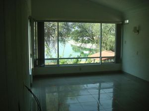 Increíble Casa en Fraccionamiento con Gran Vista a Lago y Golf