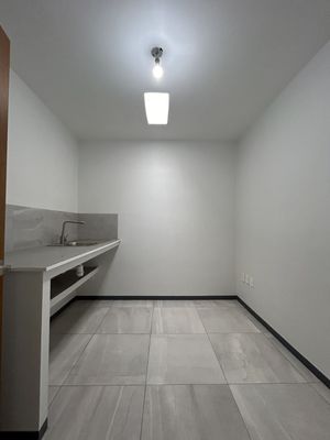 SE VENDE CASA  (314m2 T ) CON BODEGA (140m2)