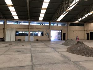 BODEGA EN VENTA 1000M2 INDUSTRIA CON TERRENO ADICIONAL 1000M2 SN MARTIN PIRAMIDE