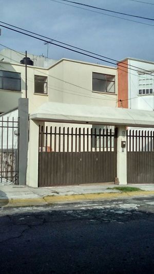 EXCELENTE CASA EN VENTA, LOMAS VERDES LOS ALAMOS , NAUCALPAN DE JUAREZ, EDO MEX.