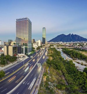 Venta de Oficina en Torre de Constitución, Monterrey