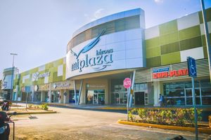Local comercial en Mi Plaza Heroes, Cancun
