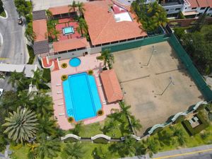 Terreno Residencial con Casa Incluida en Venta, Villa Coral, Zapopan, Jalisco.