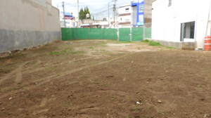 Excelente local, oficinas y terreno en Tlaxcala en esquina