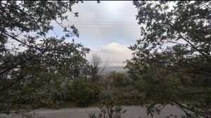 Terreno a lado del cielo. Lomas de Lourdes