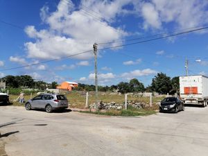 Terreno en esquina en venta ubicado en Col. El Roble Agrícola, Mérida, Yucatán.