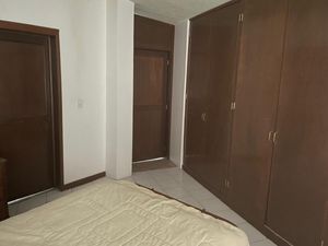 CASA EN VENTA CON USO DE SUELO COMERCIAL  O HABITACIONAL