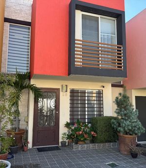 CASA EN VENTA  EN FRACC CAMPO REAL ZAPOPAN