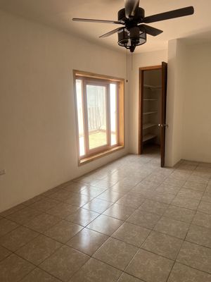 CASA EN VENTA CON 3 PLANTAS, IDEAL PARA AIRBNB OFICINAS O CONDOMINIO