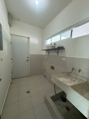 CASA EN RENTA EN PASEO DEL VERGEL - ZONA SUR MTY