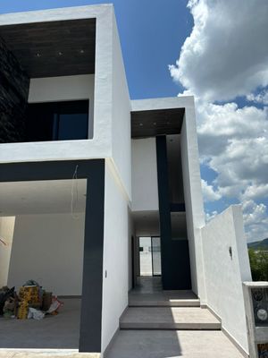 CASA EN VENTA EN ÁLAMO SUR - ZONA SANTIAGO