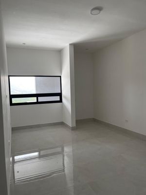 CASA EN VENTA EN ZONA EL BARRIAL CON ALBERCA