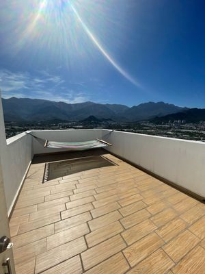 CASA EN VENTA EN LOMAS DEL VERGEL - ZONA SUR MTY