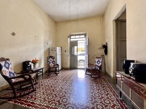 HERMOSA CASA PARA PROJECTO DE RESTAURACION EN VENTA EN EXCELENTE UBICACION