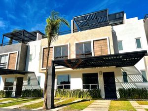 Se vende Casa Residencial con Roof Garden- Parque Castello, Lomas de Angelópolis