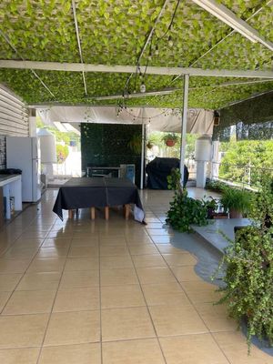 CASA EN VENTA AV. HIDALGO USO SUELO MIXTO, GUADALAJARA, JALISCO.