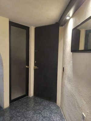 Departamento en venta a media cuadra de Carranza 2o nivel 2 recamaras 2.5 baños