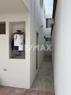 Casa en Renta en Cedros Residencial