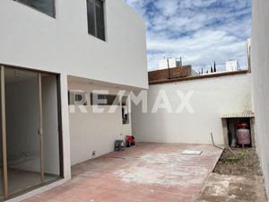 Casa en Renta en Cedros Residencial