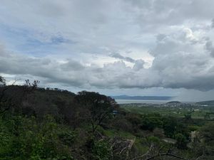 Terreno con Vista a Laguna de Chapala