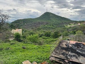 Terreno con Vista a Laguna de Chapala