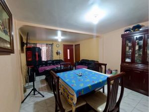 Casa en Venta en Villa de las Flores 2a Sección (Unidad Coacalco) Coacalco de Berriozábal