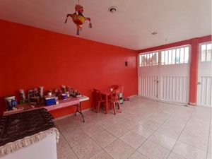 Casa en Venta en Villa de las Flores 2a Sección (Unidad Coacalco) Coacalco de Berriozábal